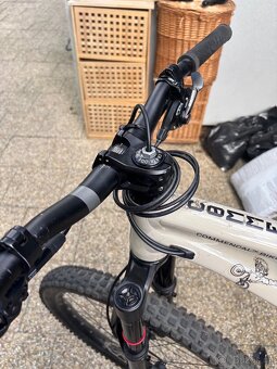 Commencal Clash Chalk 2023 - 9