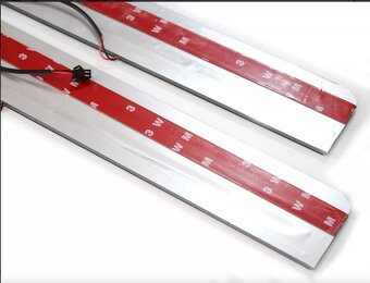 Toyota Hilux Led osvětlení prahu 4ks - 9