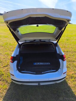 Ford Mondeo kombi 2.0 TDCi Titanium 08/2020 - 9