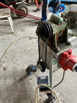 Soustruh na dřevo s frekvenčním měničem - 9