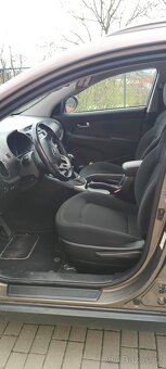 Prodám Kia Sportage 1.6 GDI 99 kW – TOP STAV - 9