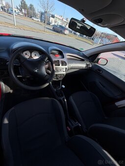 Peugeot 206 1.4i A/C 2009 - 9