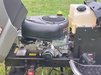 Trakturek Craftsman LT2000 hydro - 9