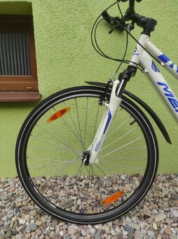 Značkové dámské trekové kolo MERIDA 28"/18" - 9