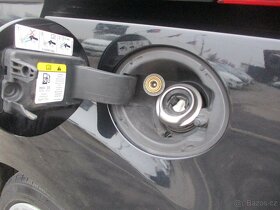 Ford B-MAX 1.4i LPG 66kW NAVI PDC 150tk 2014 - 9