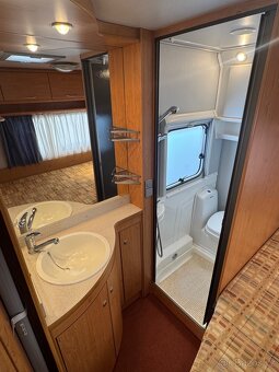Knaus 450 r.v.2000 s moverem, stanem a 2x nosičem kol - 9