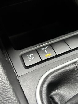 VW Scirocco 2.0 TDI 125kw - 9