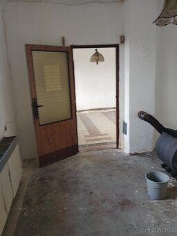 Dům k pronájmu ve Vinicích 🍇 - 9