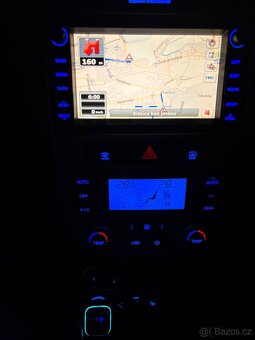 Hyundai DantaFe 2 (2.2 CRDi 4WD) Prodám/Vyměním - 9