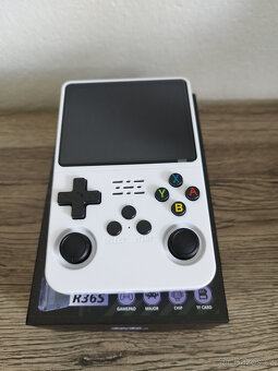 Handheld konzole R36S (verze ArkOS 2.0) +15000 her -bílá - 9