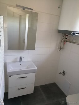 Pronájem 2+0 5 května, Nové Hrady na hranicích s Rakouskem - 9