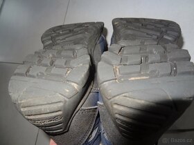 Kotníkové turustické boty Quechua vel. 34 - 9
