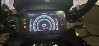 CF-moto 700MT 49KW rok-6/2024 najeto 3000Km - 9