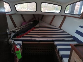 Kajutová loď CAFFE CRUISER, solární nabíjení - 9