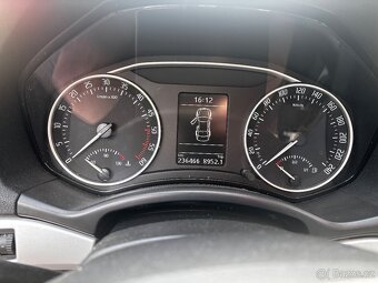 Škoda octavia 2 1.6 TDi 77kw 2011 - 9