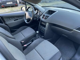 Peugeot 207 1.4 16V - 9