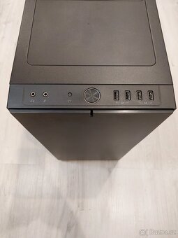 2x skříň (NZXT, FRACTAL DESIGN) - 9
