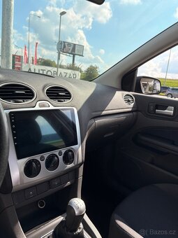FORD FOCUS 2004 - 9