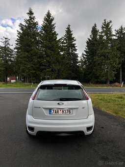 Ford Focus mk2 St225 2.5L - 9