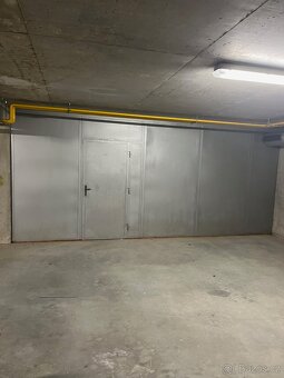 Komerční prostor + sklad k pronájmu, Praha 10, Kolovraty - 9