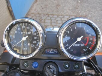 Kawasaki ER5 - 9