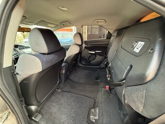 Honda Civic 1.4i 61kw klima-DVD-2006 super stav - 9