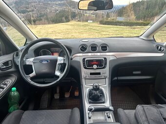 Ford s max 2.0 103kw slušny rodiny vuz - 9