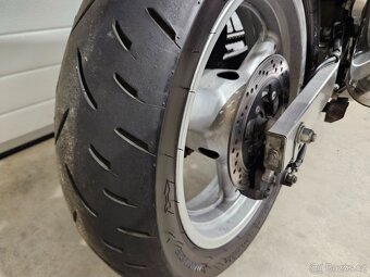 Suzuki GSX 600 F - 9