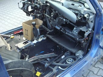 Mini Cooper 1.4i R56 skelet na díly - 9
