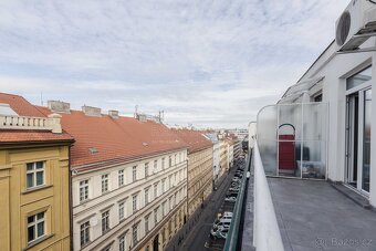 Krásný byt 1+kk /T, 28 m2 + 10 m2, přímo u Václavského náměs - 9