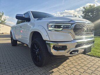Dodge Ram 1500 Limited - 9