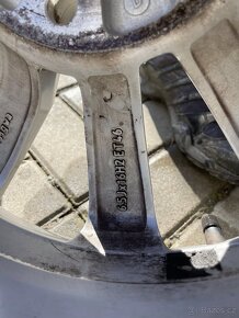 Alu kola Škoda 16" -6.5Jx16H2 ET46 s pneu Hankook - 9