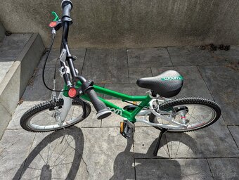 Woom 3 (16") se stojánkem - 9