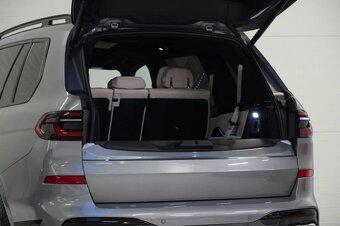 BMW X7, 40i,M-paket,ČR,DPH,HUD, - 9