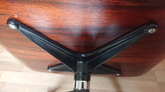 Lehátko Rosewood kůže černá Eames - 9