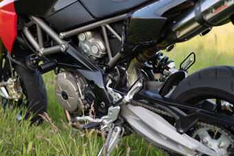 Aprilia Dorsoduro 750 - 9
