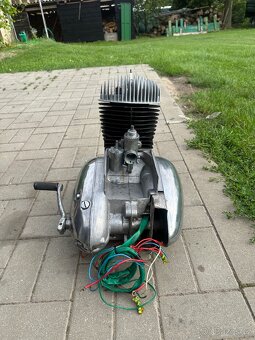 Motory: Jawa 250/559 a Jawa 250/353 - 9