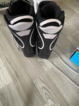 Snowboard Gravity 143 cm + boty 38-39 - 9