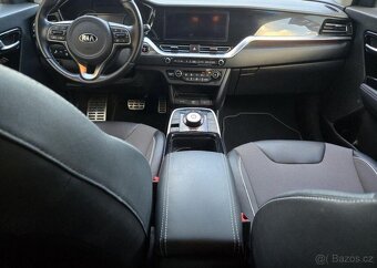 Kia e-Niro ELEKTRO-64kWh-V ZÁRUCE-DPH - 9