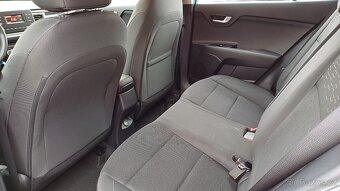 KIA Rio 1.0 T-GDi EXCLUSIVE najeto 2.800km-1.maj-ČR - 9
