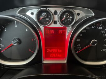Ford Focus 1.6 tdci - 9