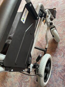 Invalidní vozík pro převoz osob UNIZDRAV - 9
