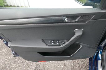 Škoda Superb 2.0 TDI 110 KW DSG 7° Style Top - 9