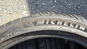 Letní pneu 245/35/20 Michelin - 9