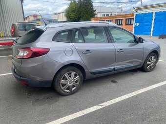 Renault Mégane 3 1,6 74kw - 9