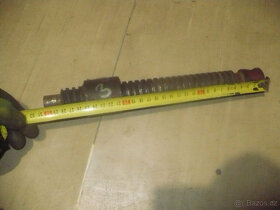 stahovák dvouramenný, strojní svěrák - 9