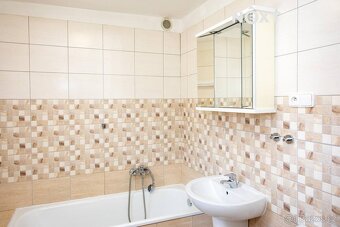 Prodej Rodinný dům, 380㎡ - 9