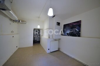 Obchodní prostor, obchod 86m2, vnitroblok 50m2, Praha 5, Smí - 9