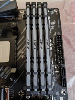 eSports (HERNÍ) PC RYZEN 5700X3D RX 6800 16GB TOP - 9