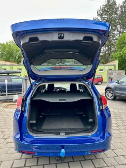 Honda Civic Tourer 1.8 i-VTEC – TOP STAV - 9